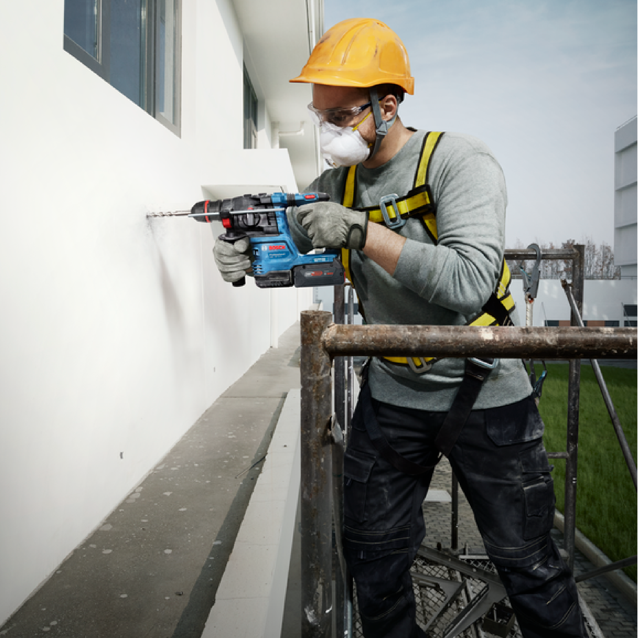 BOSCH GBH 18V-22 X Cordless Rotary Hammer with ONECHUCK - 06119241L0 - Image 5