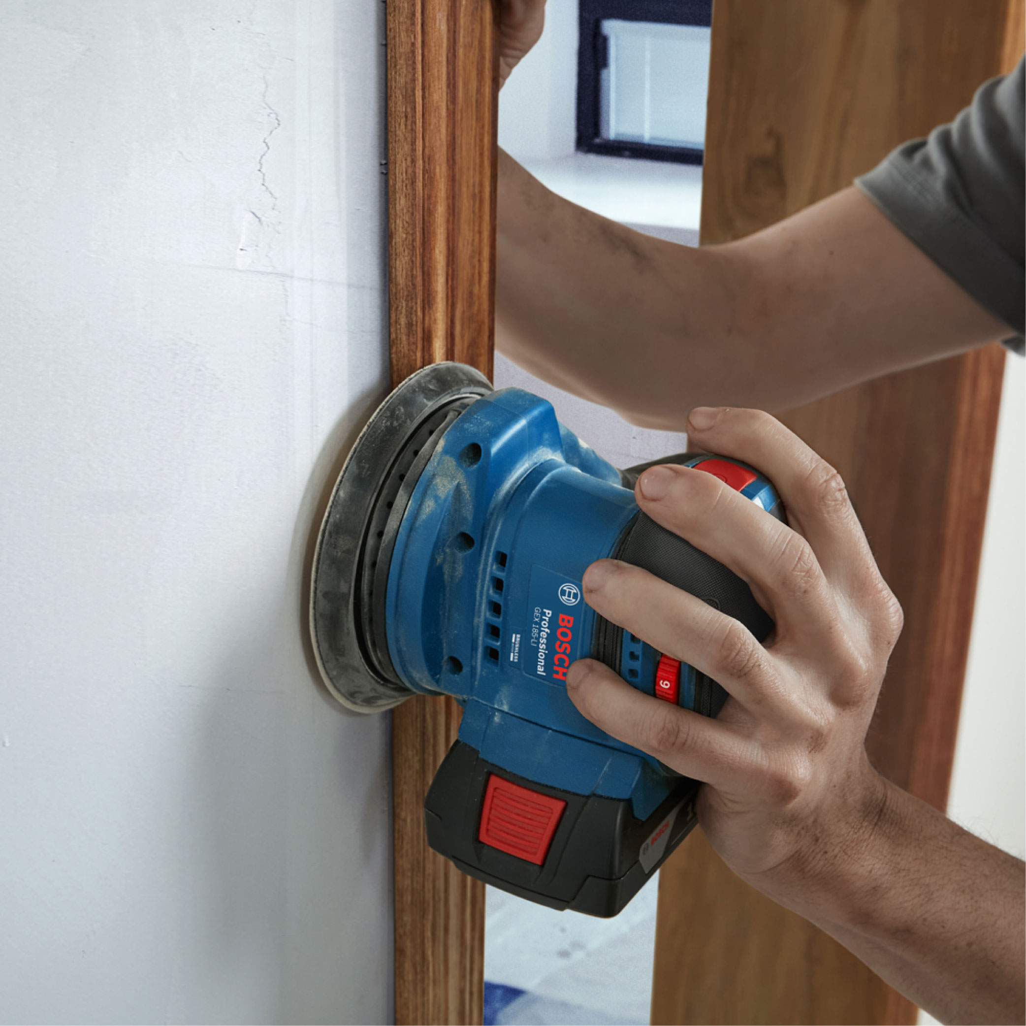 BOSCH GEX 185 LI Random Orbit Sander (Solo) - Image 12