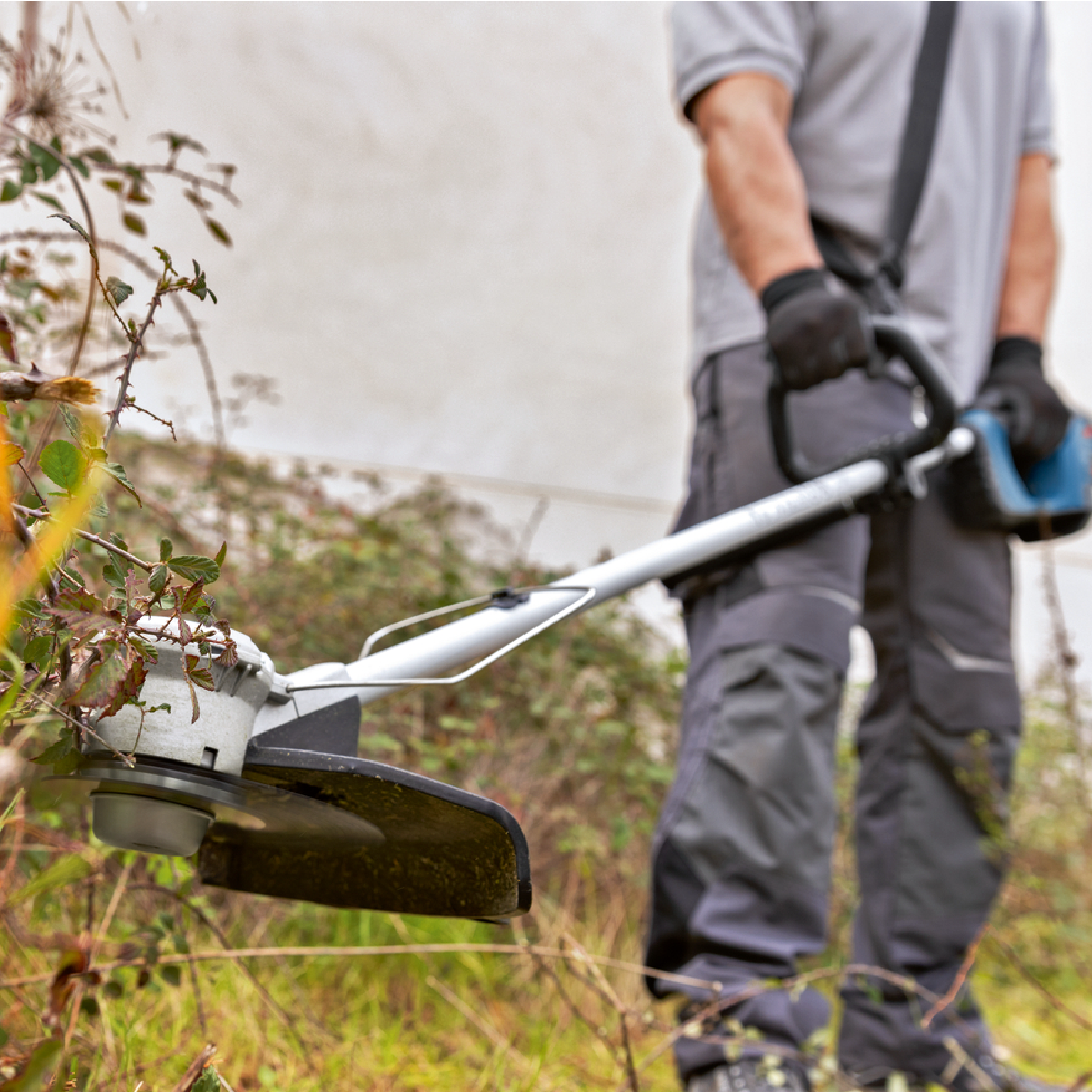 BOSCH GFR 18V-23 Cordless Brushcutter (Solo) - 06008D1000 - Image 4