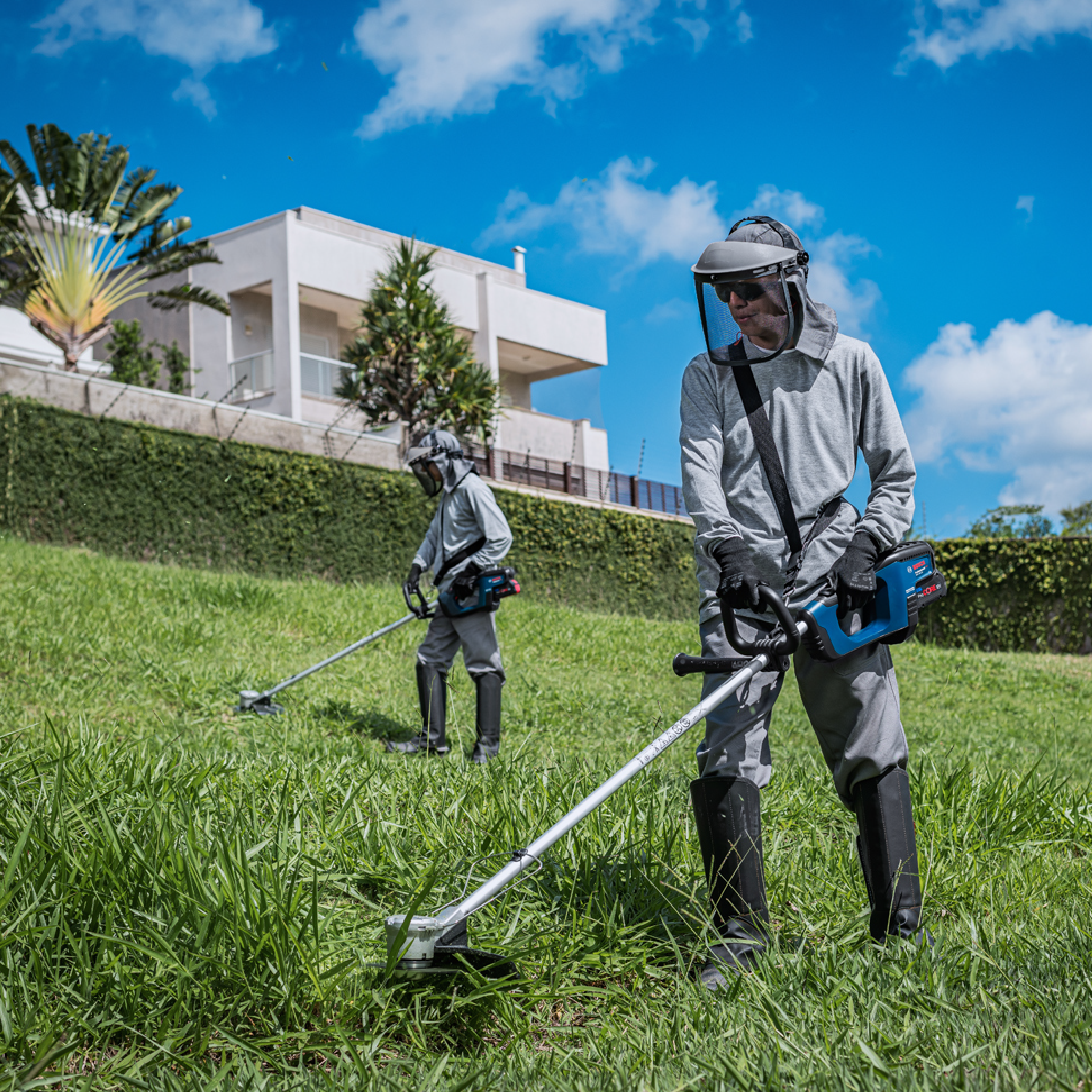 BOSCH GFR 18V-23 Cordless Brushcutter (Solo) - 06008D1000 - Image 2