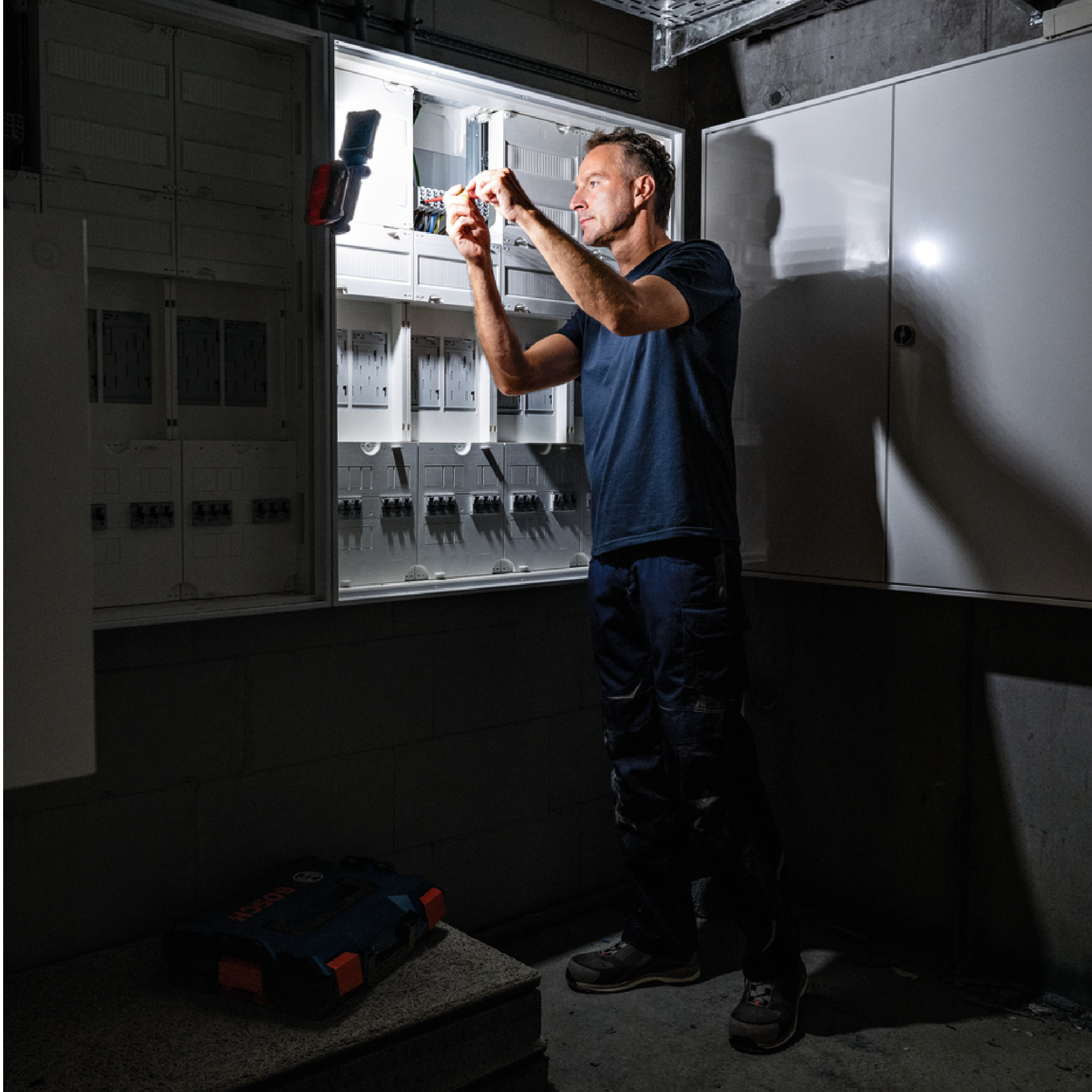 BOSCH GLI 18V-800 Cordless Light (Solo) - 0601443600 - Image 4