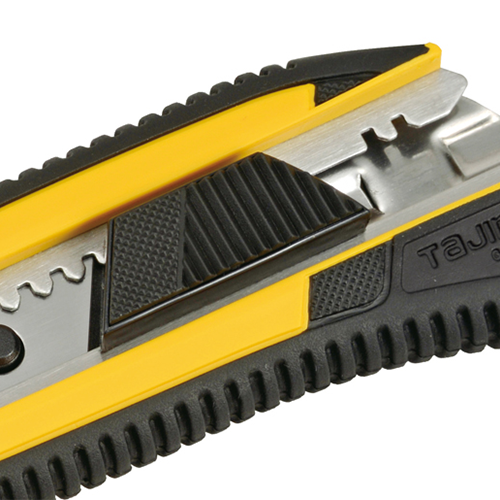 TAJIMA Black Soft Plastic Handle Extra Heavy Duty Cutter : LC-660 B/YI - Image 2
